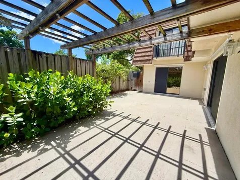 201 2nd Lane Palm Beach Gardens FL 33418