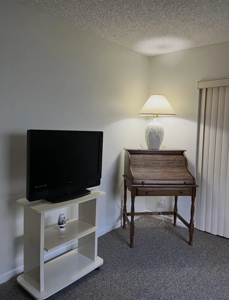 434 Normandy Delray Beach FL 33484