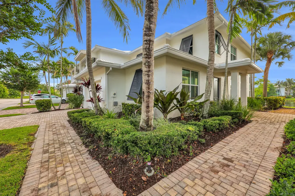 3032 Princeton Lane Palm Beach Gardens FL 33418