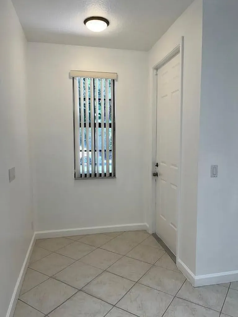 114 E Astor Circle E Delray Beach FL 33484