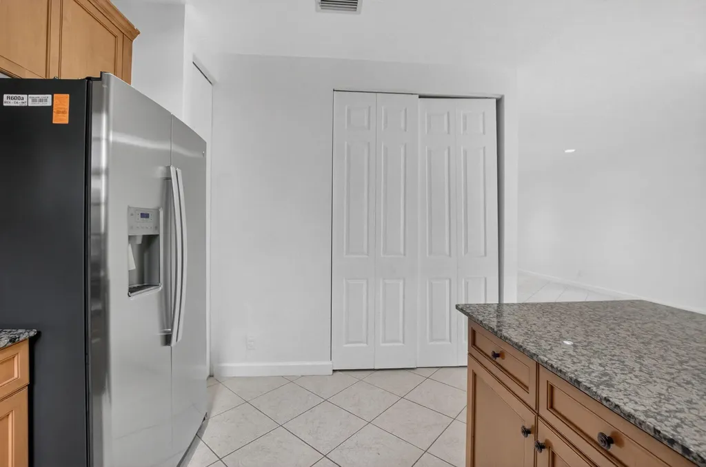 114 E Astor Circle E Delray Beach FL 33484
