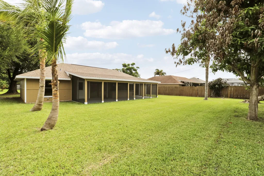 1582 SW Aledo Lane Port St Lucie FL 34953