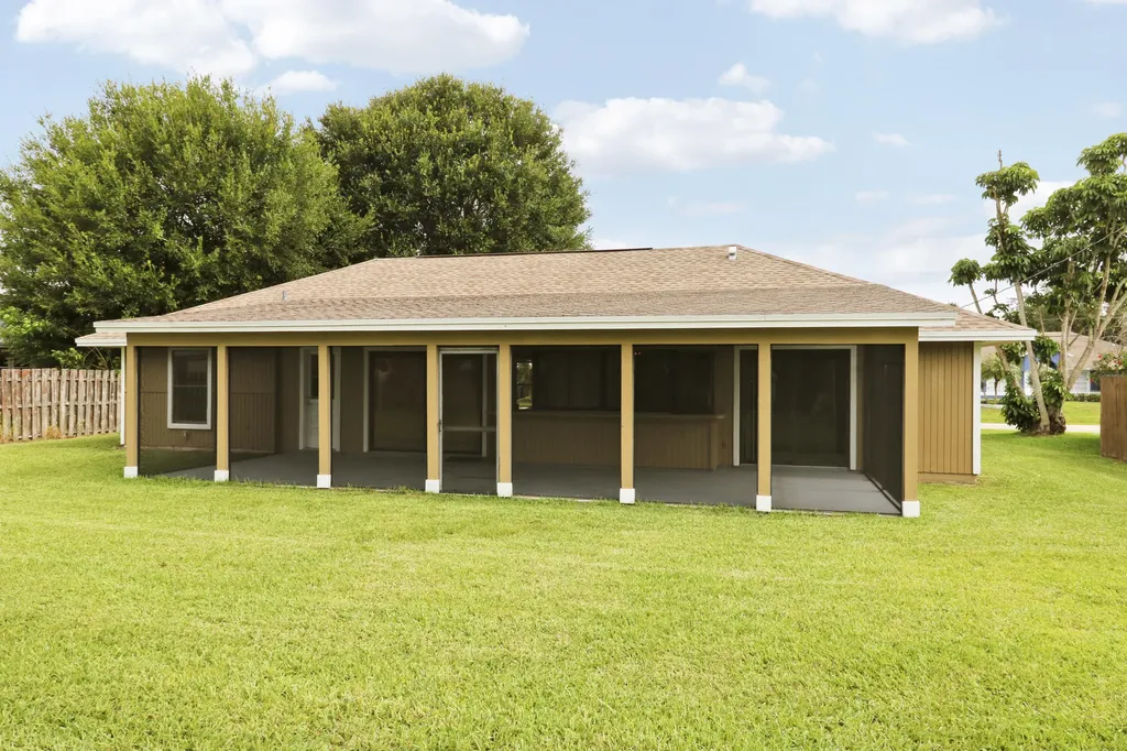 1582 SW Aledo Lane Port St Lucie FL 34953