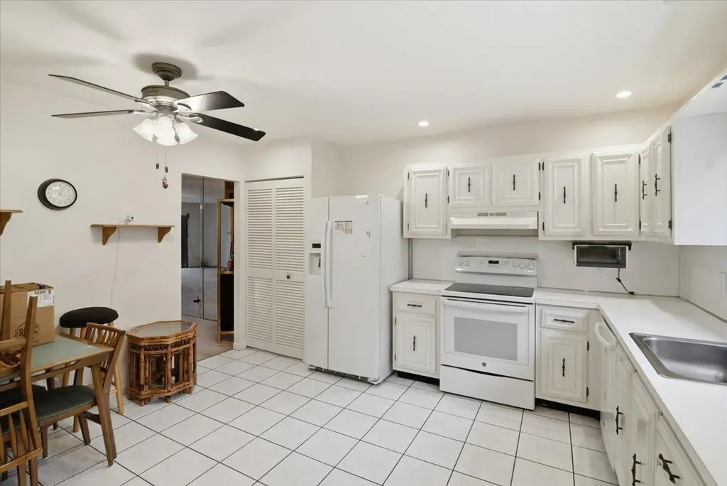 275 Jacaranda Drive Plantation FL 33324
