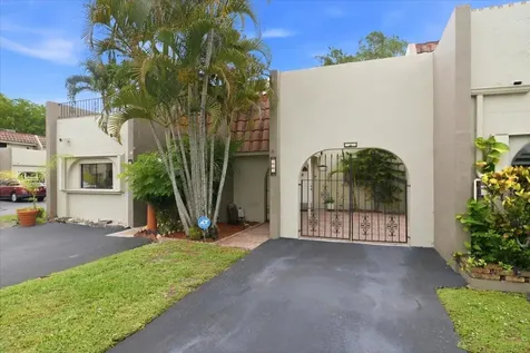 275 Jacaranda Drive Plantation FL 33324