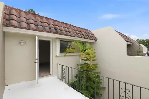 275 Jacaranda Drive Plantation FL 33324