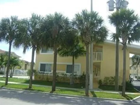 2080 NE 167th Street North Miami Beach FL 33162