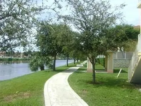 2080 NE 167th Street North Miami Beach FL 33162