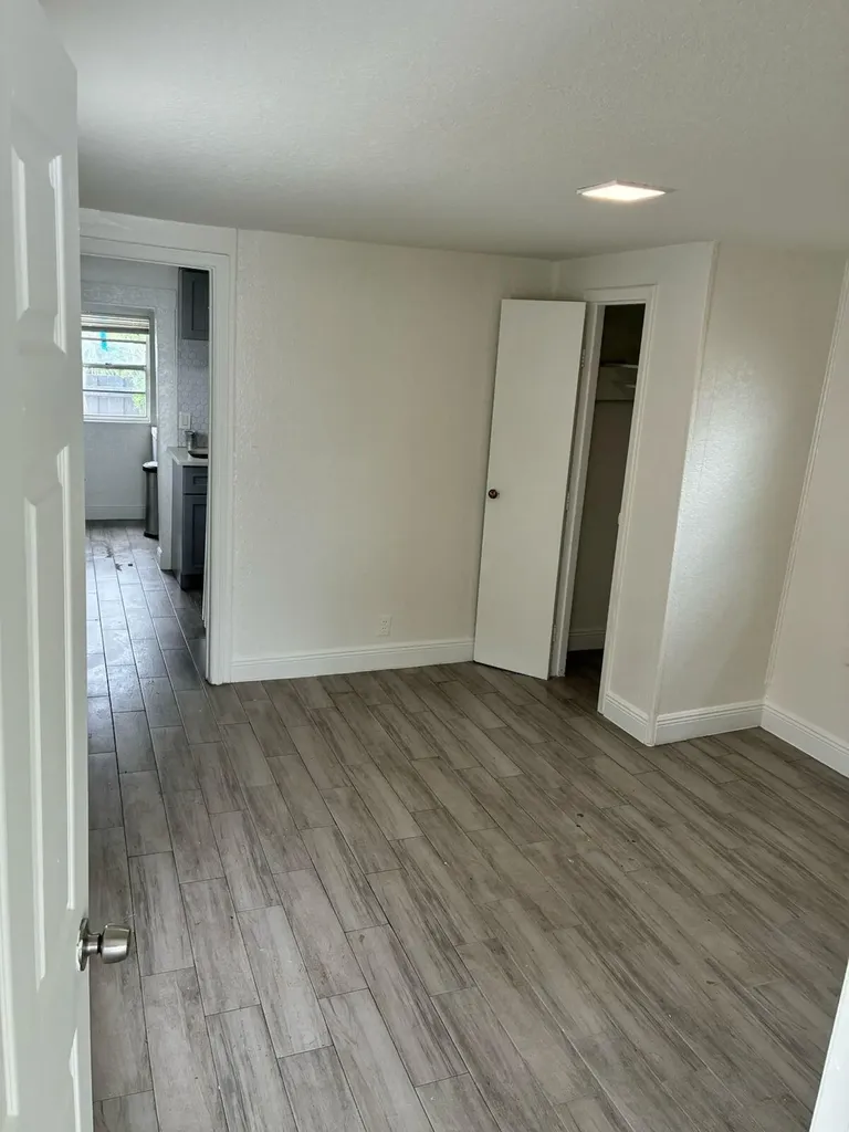 912 8th Street West Palm Beach FL 33401