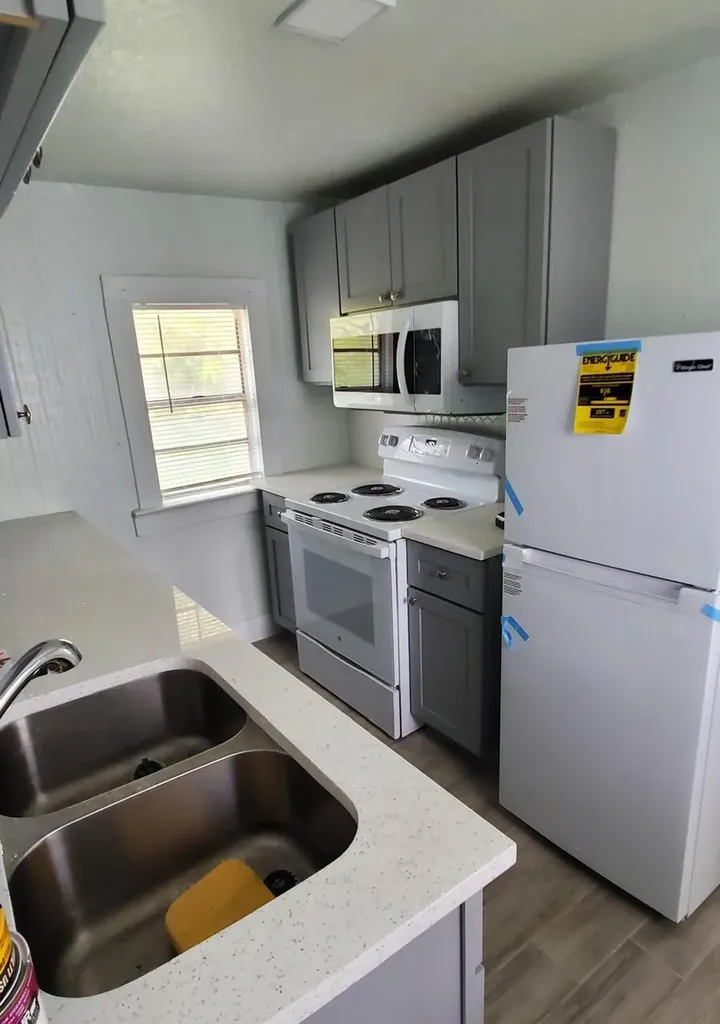 912 8th Street West Palm Beach FL 33401