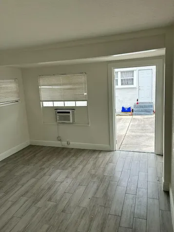 912 8th Street West Palm Beach FL 33401