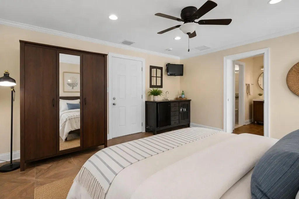 3240 Lakeview Drive Pompano Beach FL 33062