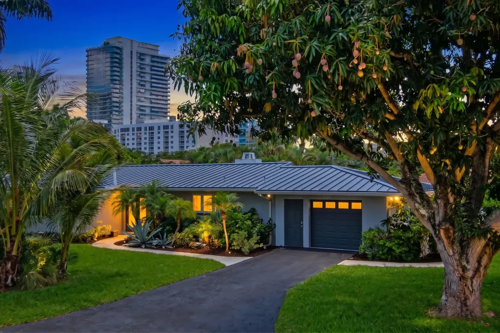 3240 Lakeview Drive Pompano Beach FL 33062