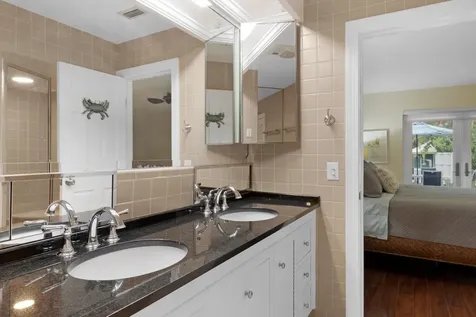 3240 Lakeview Drive Pompano Beach FL 33062
