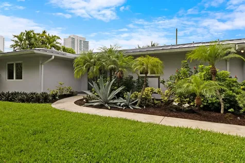 3240 Lakeview Drive Pompano Beach FL 33062