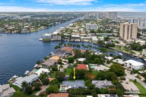 3240 Lakeview Drive Pompano Beach FL 33062