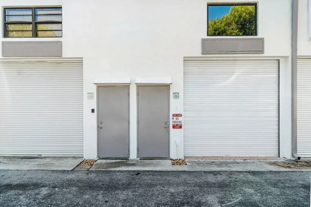 1771 Blount Road Pompano Beach FL 33069