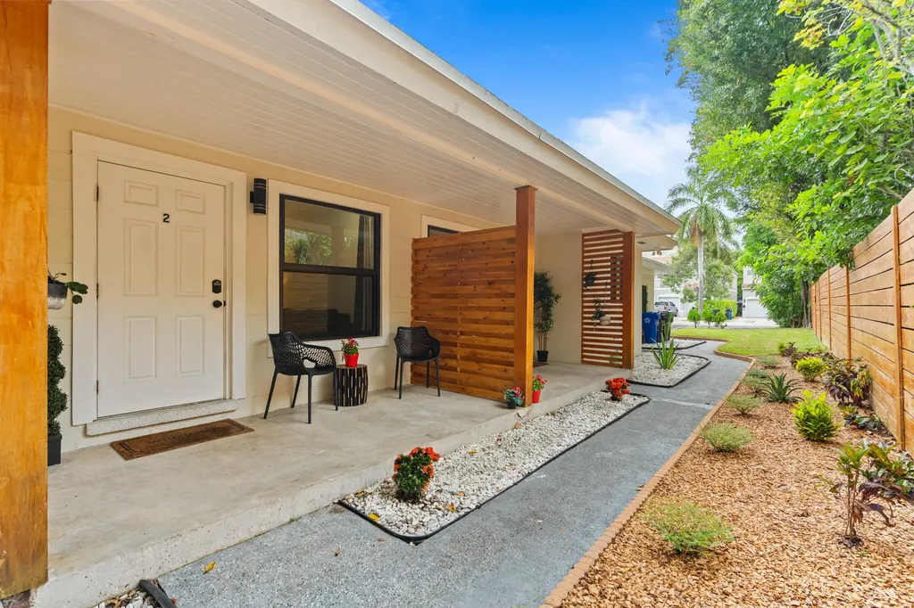 210 SW 11th Street Fort Lauderdale FL 33315