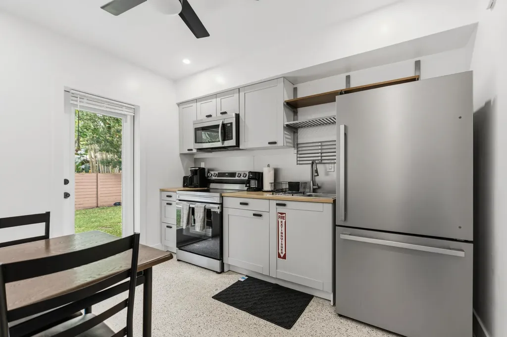 210 SW 11th Street Fort Lauderdale FL 33315