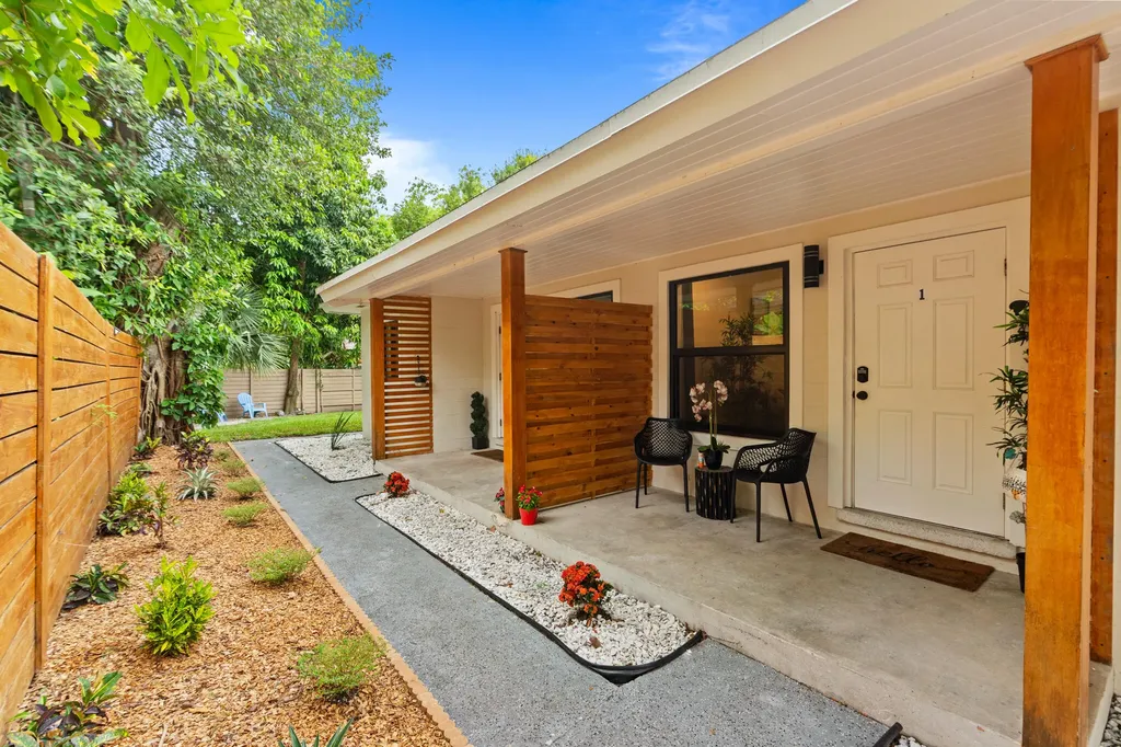 210 SW 11th Street Fort Lauderdale FL 33315