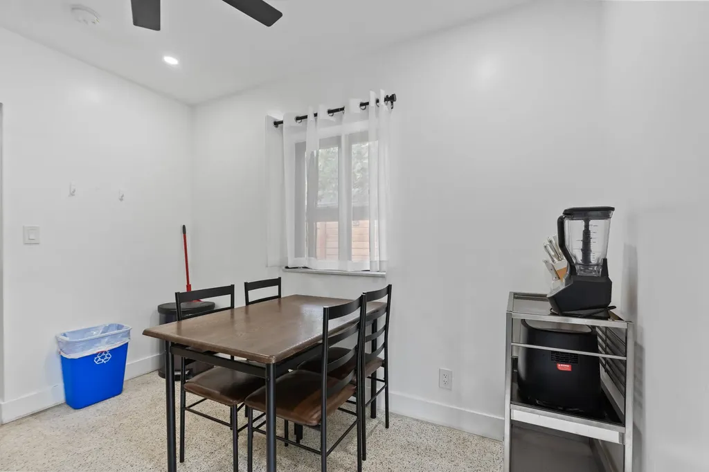 210 SW 11th Street Fort Lauderdale FL 33315