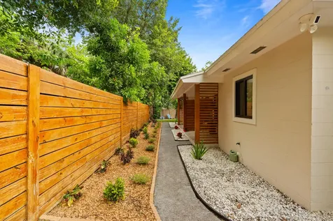 210 SW 11th Street Fort Lauderdale FL 33315
