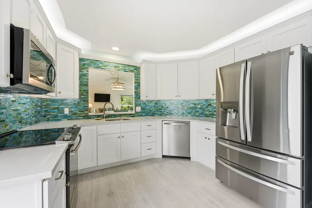 6786 SE Yorktown Drive Hobe Sound FL 33455