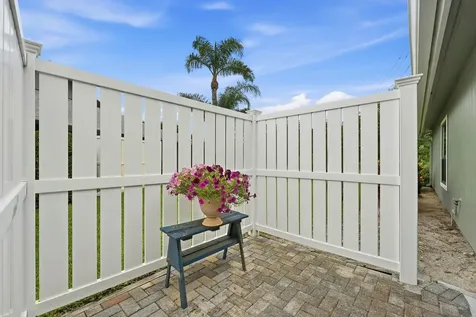 6786 SE Yorktown Drive Hobe Sound FL 33455