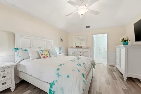 6786 SE Yorktown Drive Hobe Sound FL 33455