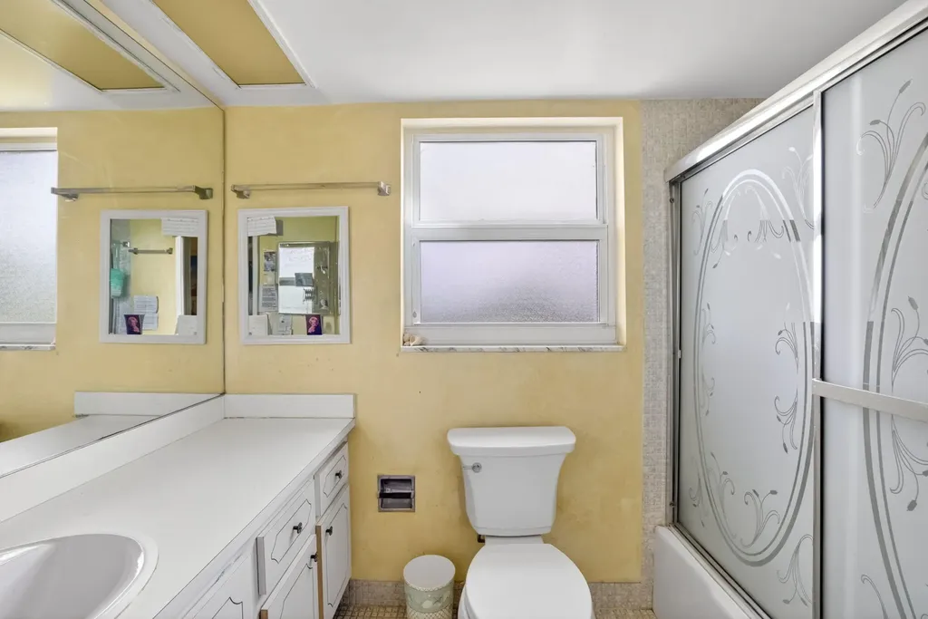 3300 N Palm Aire Drive Pompano Beach FL 33069