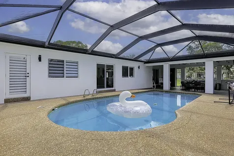 11821 NW 6th Court Plantation FL 33325