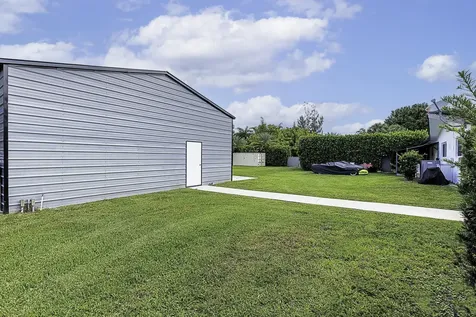 11821 NW 6th Court Plantation FL 33325