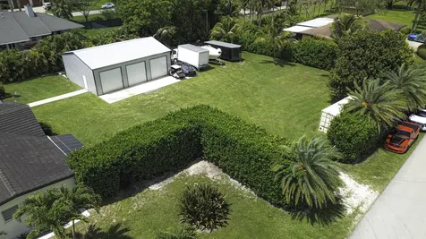 11821 NW 6th Court Plantation FL 33325