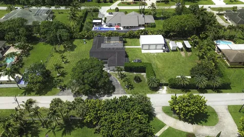 11821 NW 6th Court Plantation FL 33325