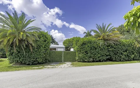 11821 NW 6th Court Plantation FL 33325