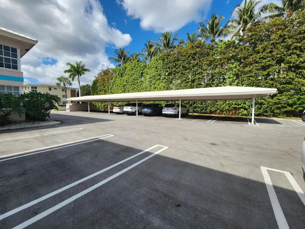 75 Venetian Drive Delray Beach FL 33483