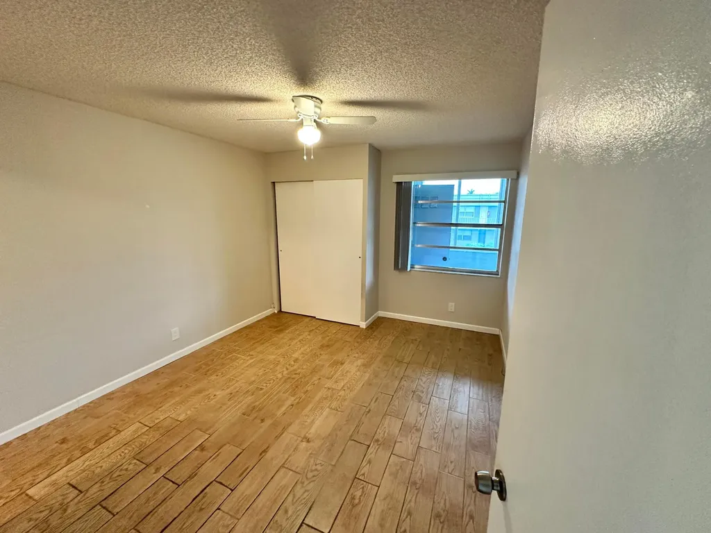 811 Flanders Q Delray Beach FL 33484