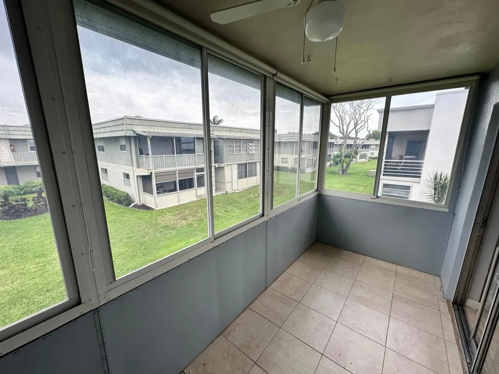 811 Flanders Q Delray Beach FL 33484