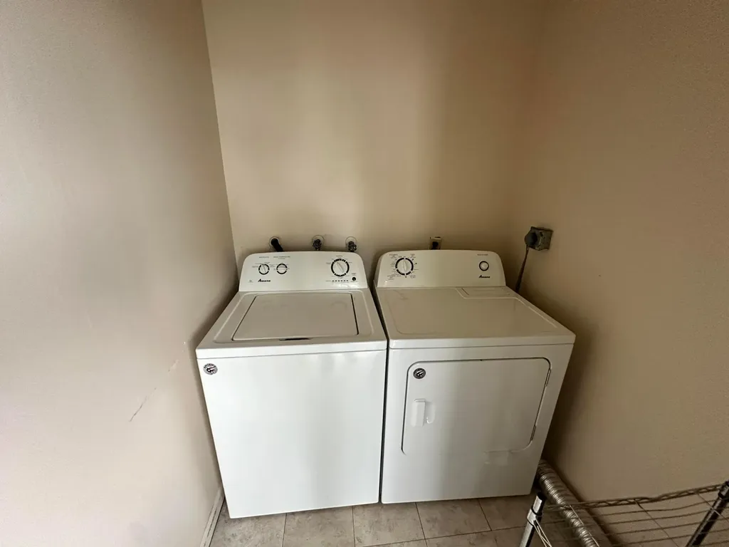 811 Flanders Q Delray Beach FL 33484