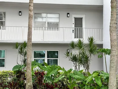 811 Flanders Q Delray Beach FL 33484