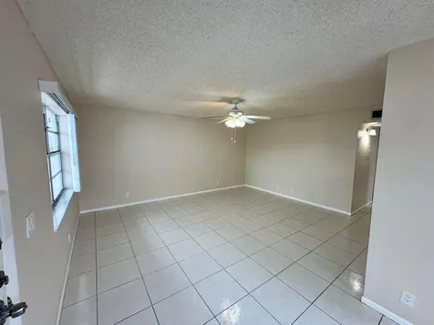 811 Flanders Q Delray Beach FL 33484