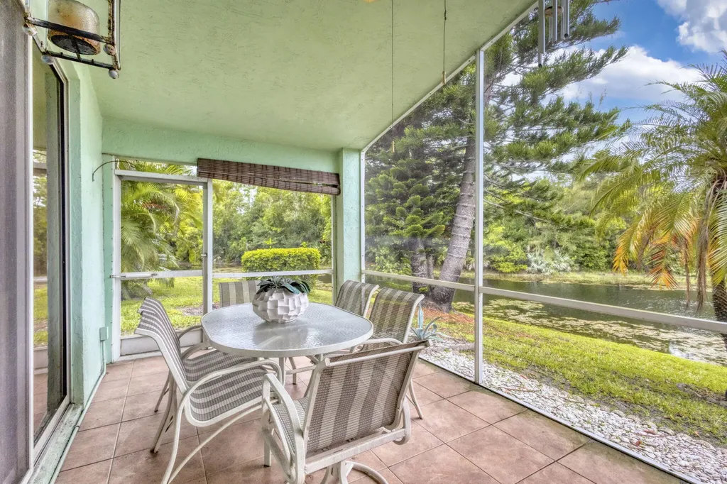 2860 Waters Edge Circle Greenacres FL 33413