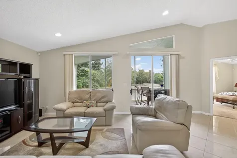 2860 Waters Edge Circle Greenacres FL 33413