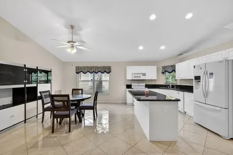 2860 Waters Edge Circle Greenacres FL 33413