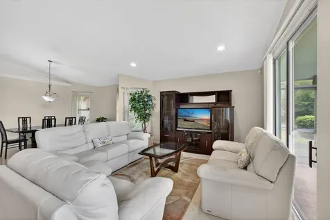 2860 Waters Edge Circle Greenacres FL 33413