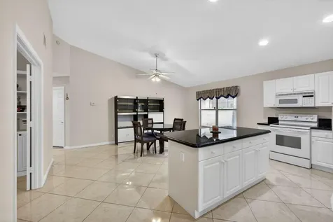 2860 Waters Edge Circle Greenacres FL 33413