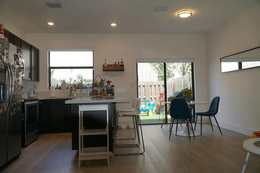 21435 NE 2nd Place Miami FL 33161
