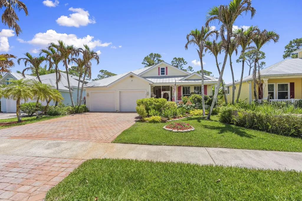 512 NE Canoe Park Circle Port St Lucie FL 34983