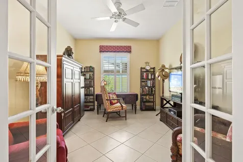 512 NE Canoe Park Circle Port St Lucie FL 34983