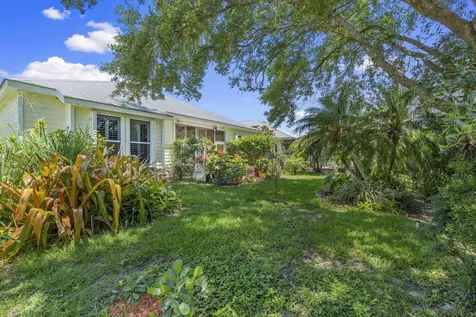 512 NE Canoe Park Circle Port St Lucie FL 34983